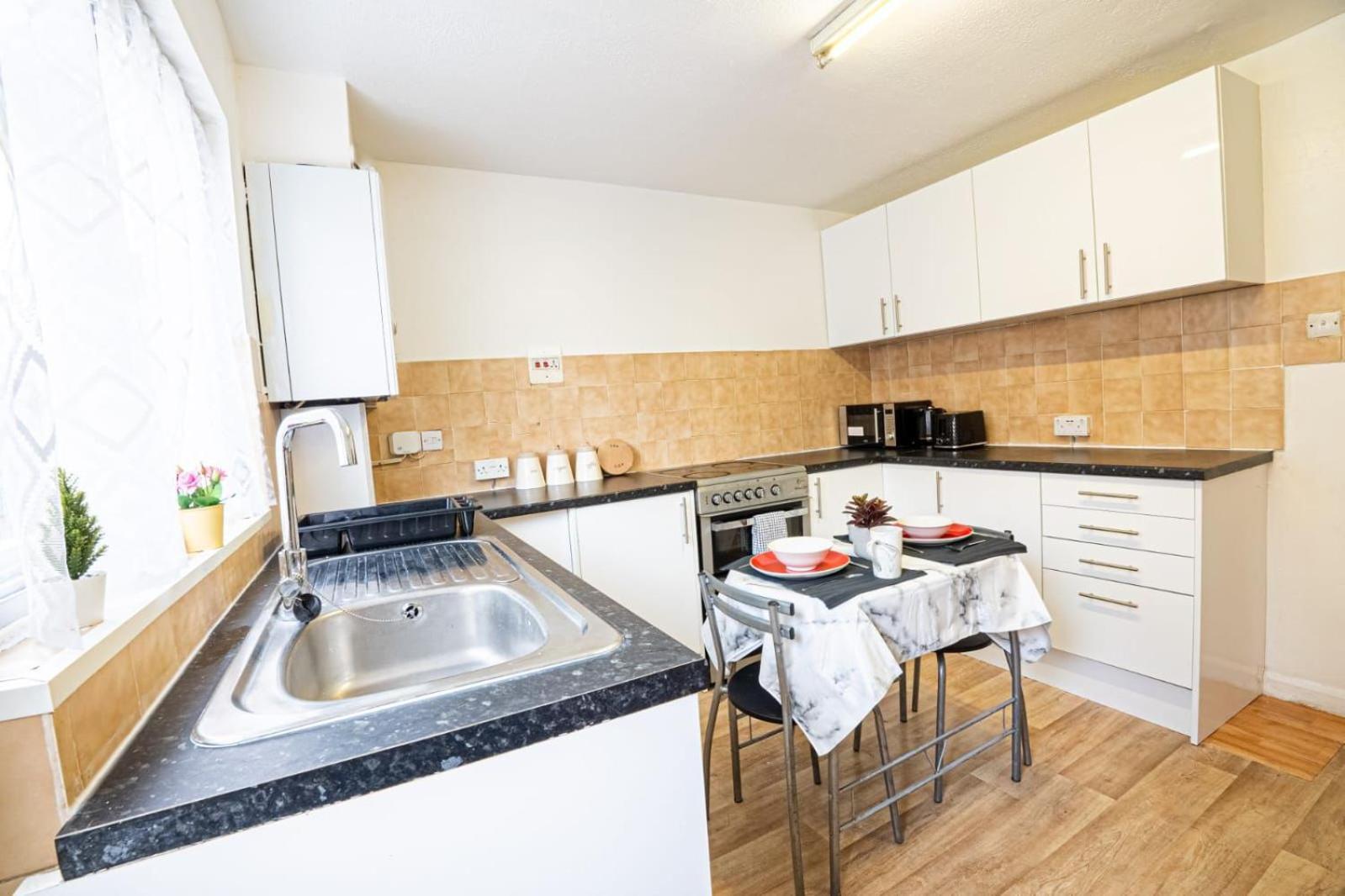 Quarto em Acomodações Particulares Docklands Near Excel And Airport 2 Double Ensuites For Up To 4 People Londres